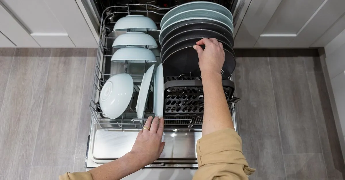 Jak lépe vysušit nádobí v myčce