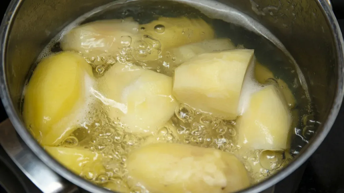 Jednoduchý trik: jak mít brambory s perfektní konzistencí