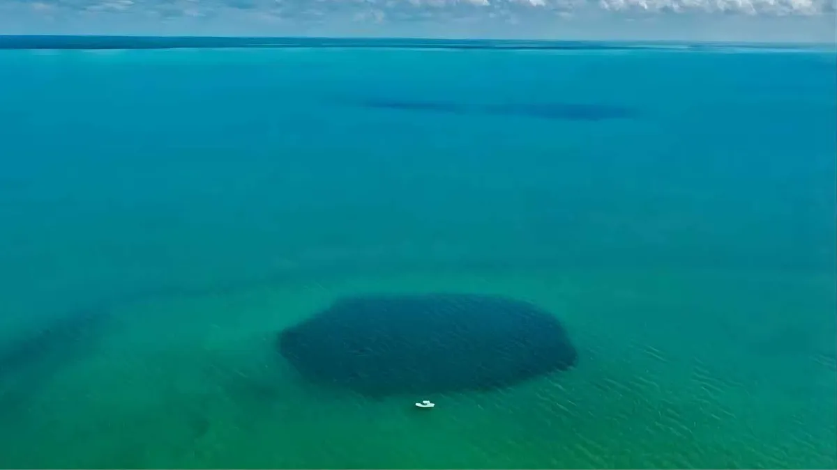 Objev Taam Ja: nejhlubší modrá díra světa v zátokě Chetumal